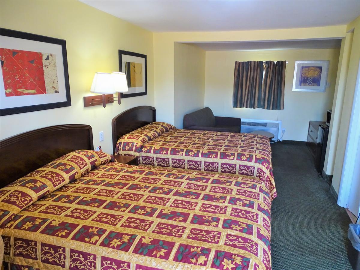 Rivers Inn Fort Madison Экстерьер фото