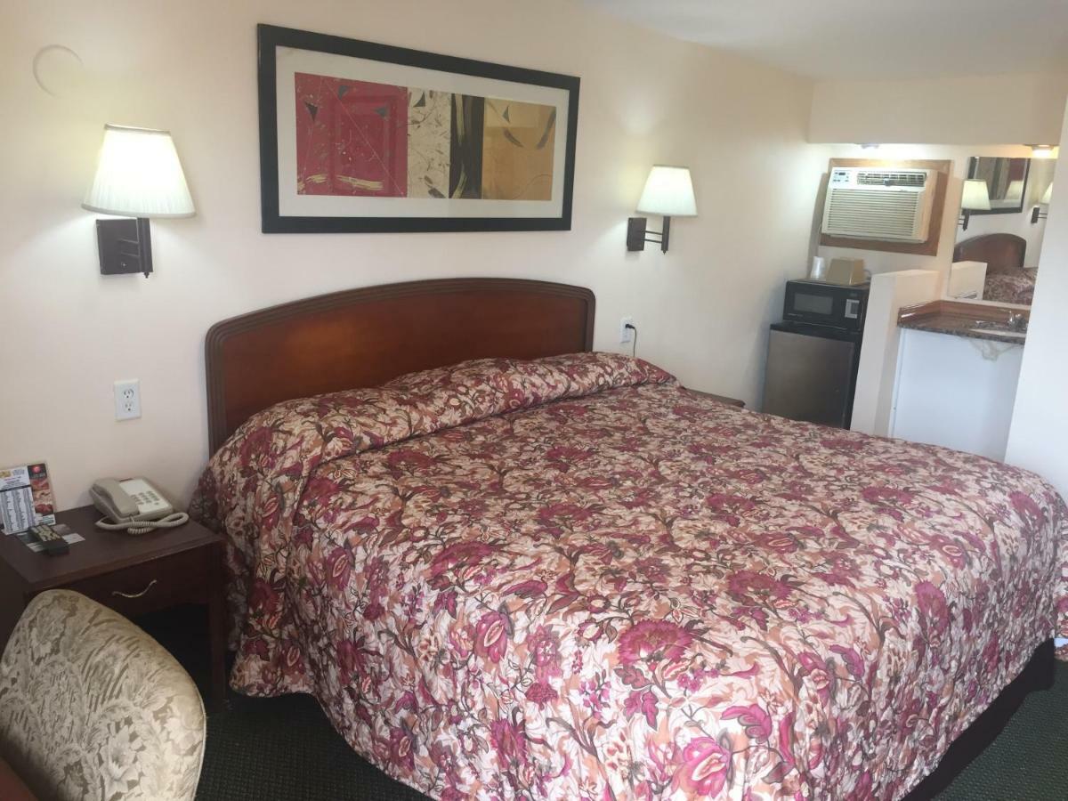 Rivers Inn Fort Madison Экстерьер фото