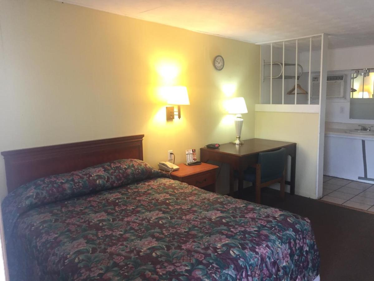 Rivers Inn Fort Madison Экстерьер фото